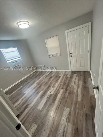 161 NW 15th St 5, Miami, FL 33136
