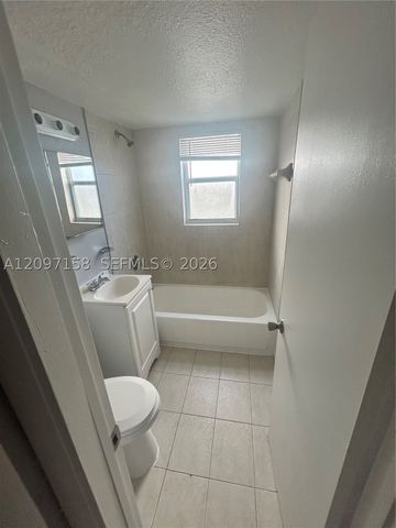 161 NW 15th St 5, Miami, FL 33136