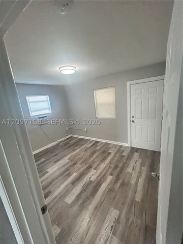 161 NW 15th St 5, Miami, FL 33136