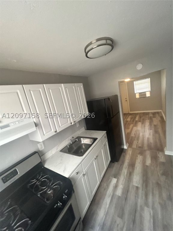 161 NW 15th St 5, Miami, FL 33136