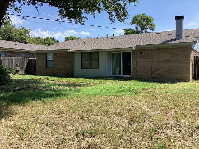 6601 Charmaine Drive, Watauga, TX 76148