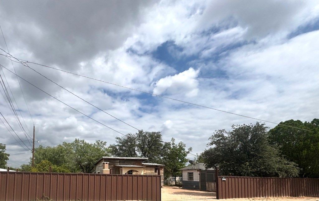 Image 12 of property listing at 124 Ave U, San Angelo, TX 76903