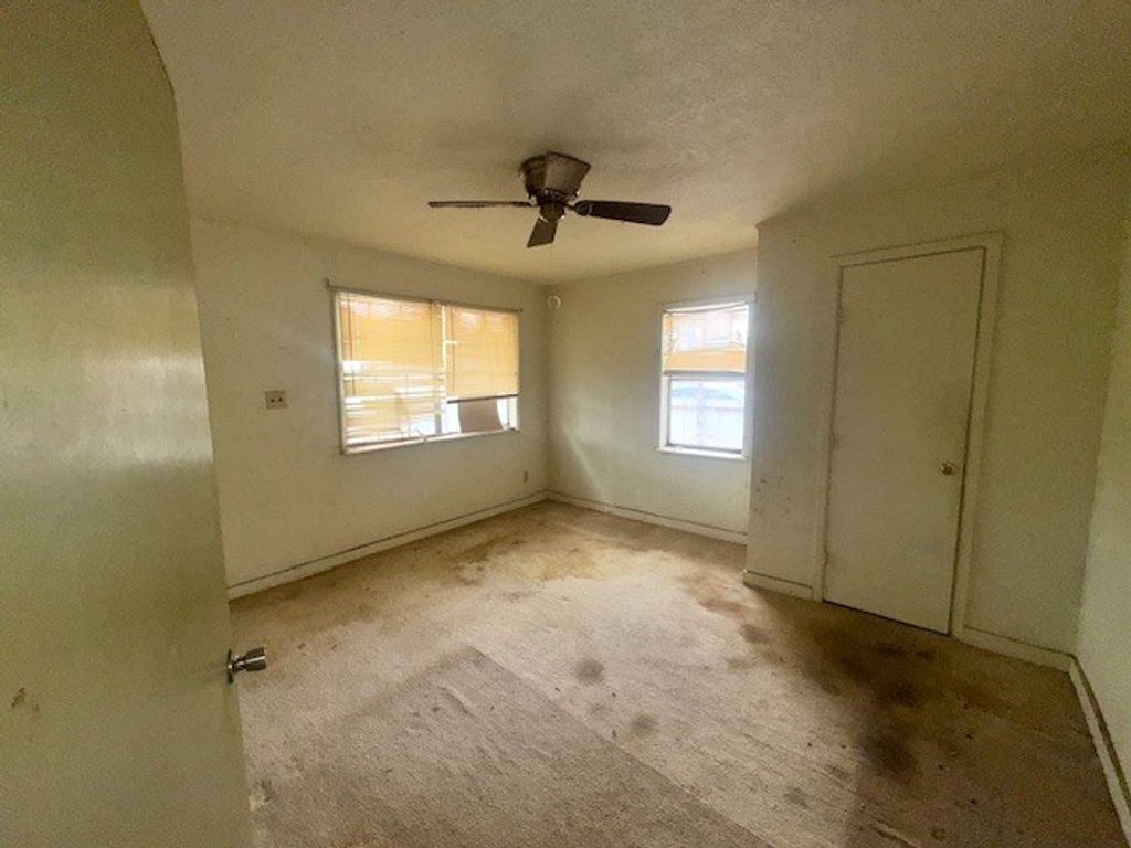 Image 5 of property listing at 124 Ave U, San Angelo, TX 76903