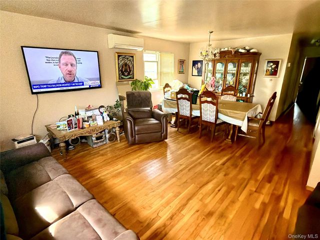 137-38 229th Street, Laurelton, NY 11413