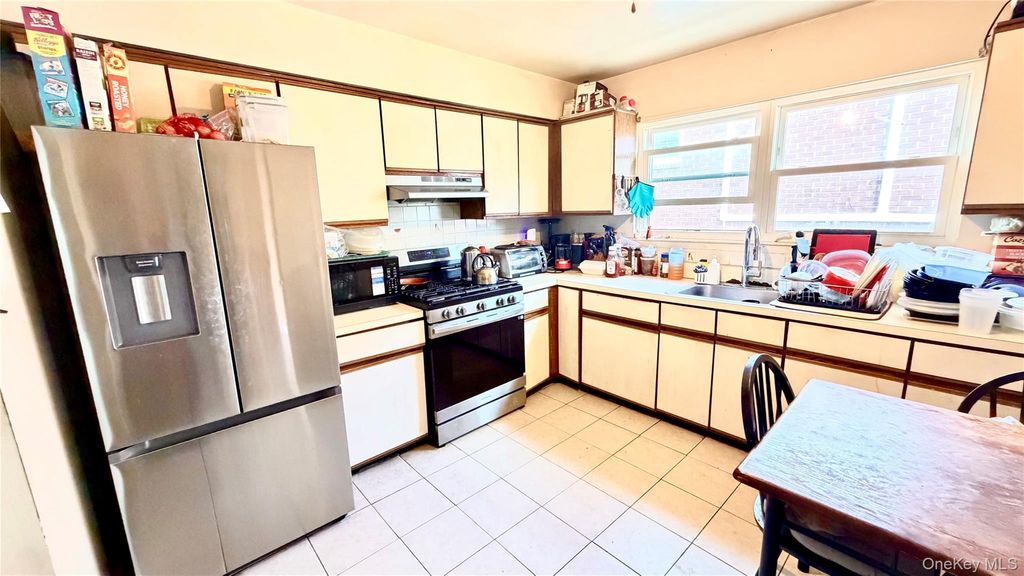 137-38 229th Street, Laurelton, NY 11413 — photo 3