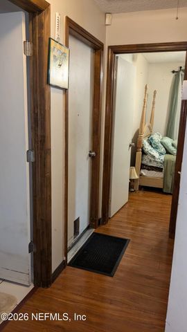 6513 SIERRA Drive, Jacksonville, FL 32244