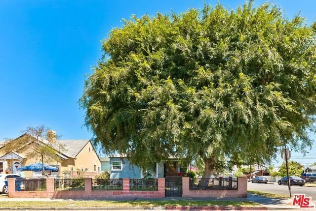 157 E 102nd Street, Los Angeles, CA 90003