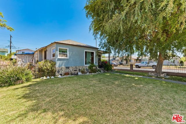 157 E 102nd Street, Los Angeles, CA 90003