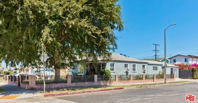 157 E 102nd Street, Los Angeles, CA 90003