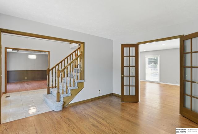16211 Chicago Street, Omaha, NE 68118