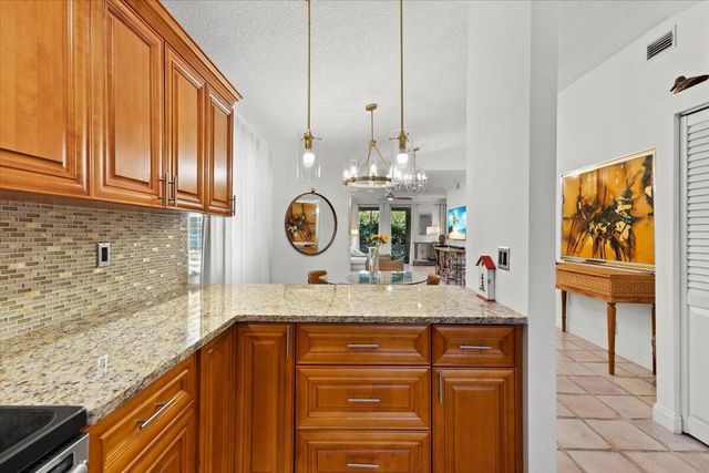 6700 VIA REGINA, Boca Raton, FL 33433