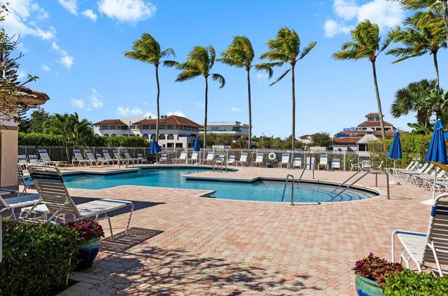 6700 VIA REGINA, Boca Raton, FL 33433