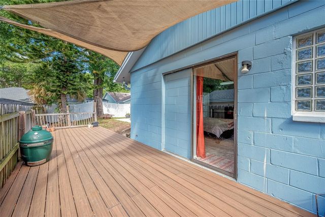 18322 SWAN LAKE DRIVE, Lutz, FL 33549