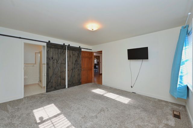 939 Sunset Dr, Gallatin, TN 37066