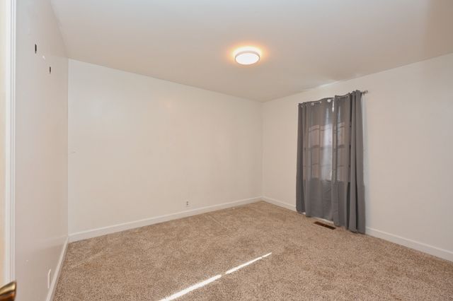 939 Sunset Dr, Gallatin, TN 37066