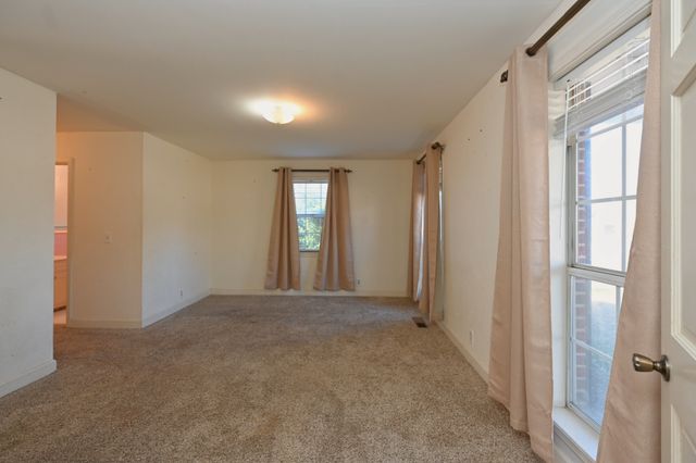 939 Sunset Dr, Gallatin, TN 37066