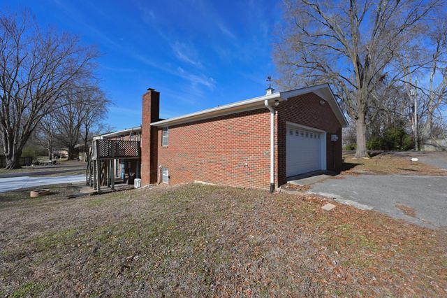 939 Sunset Dr, Gallatin, TN 37066