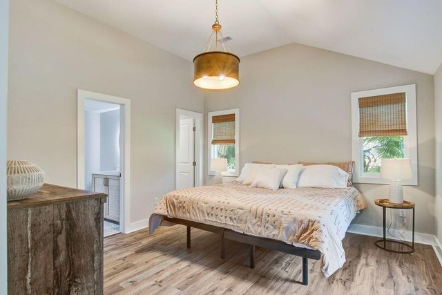 112 W West Huron Avenue, Folly Beach, SC 29439