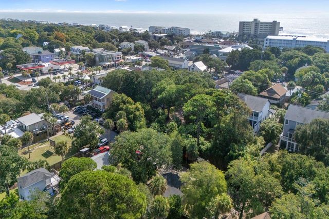 112 W West Huron Avenue, Folly Beach, SC 29439