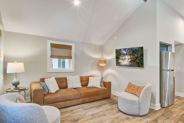 112 W West Huron Avenue, Folly Beach, SC 29439