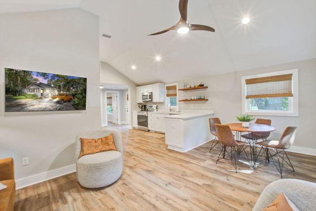 112 W West Huron Avenue, Folly Beach, SC 29439