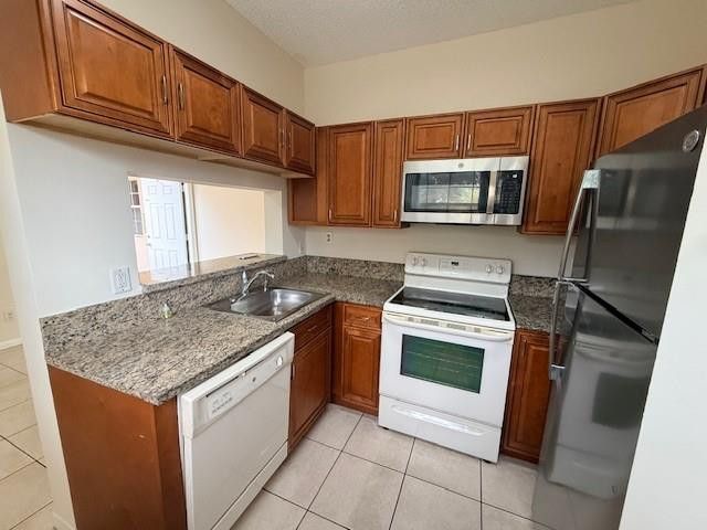 671 Cypress Lake Boulevard D, Pompano Beach, FL 33064