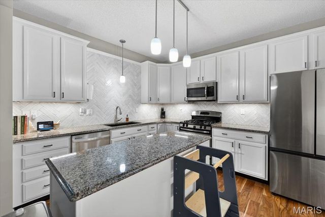 3513 Barter Street, St Charles, MO 63301