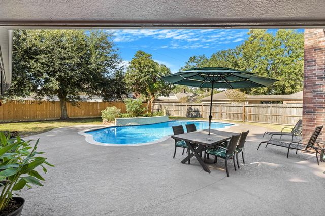 17615 Champion Forest Drive, Spring, TX 77379