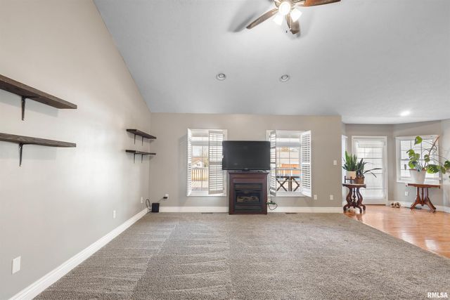 3005 HICKORY RIDGE Drive, Herrin, IL 62948