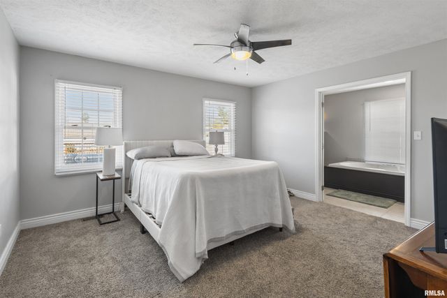 3005 HICKORY RIDGE Drive, Herrin, IL 62948