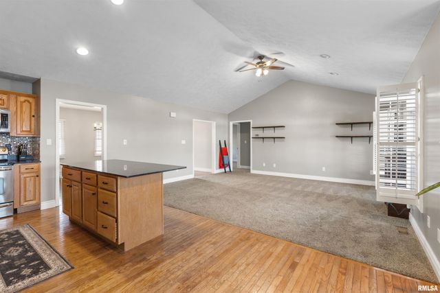 3005 HICKORY RIDGE Drive, Herrin, IL 62948