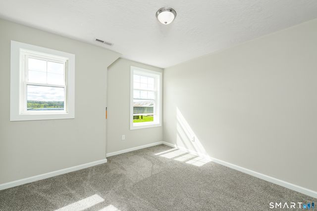 71 Middle Road, East Windsor, CT 06016