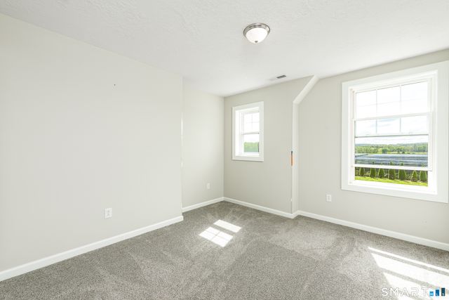 71 Middle Road, East Windsor, CT 06016