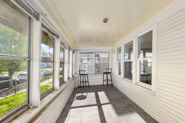 834 Adams Street SE, Grand Rapids, MI 49507