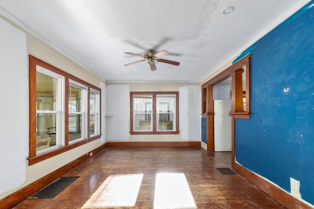834 Adams Street SE, Grand Rapids, MI 49507