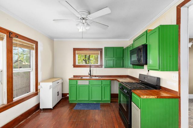 834 Adams Street SE, Grand Rapids, MI 49507