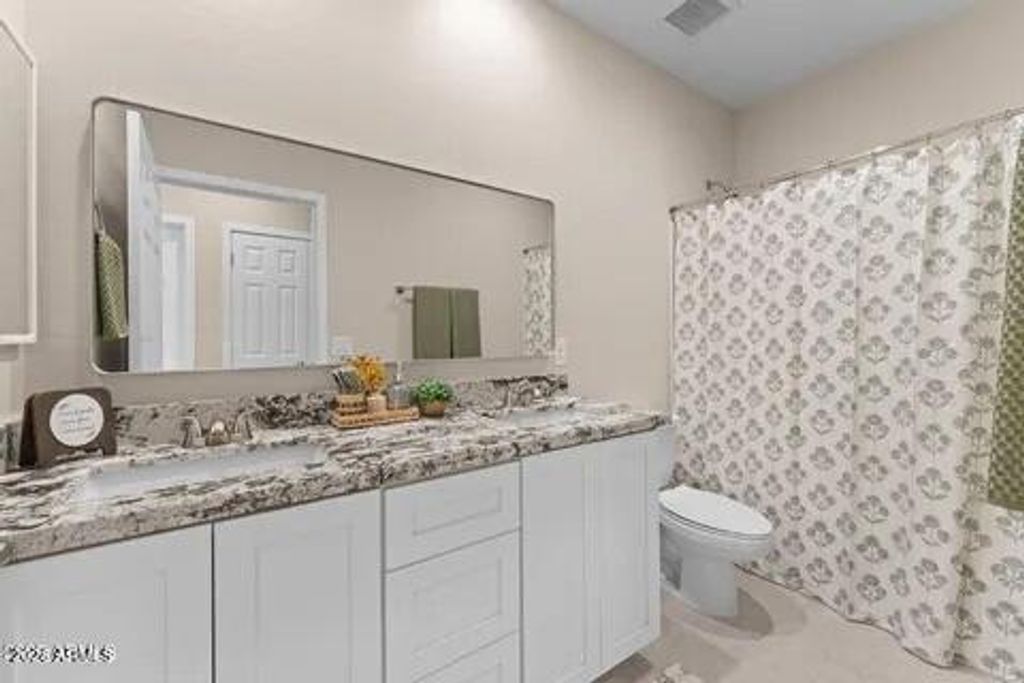 Image 16 of property listing at 414 E Eason Avenue, Buckeye, AZ 85326