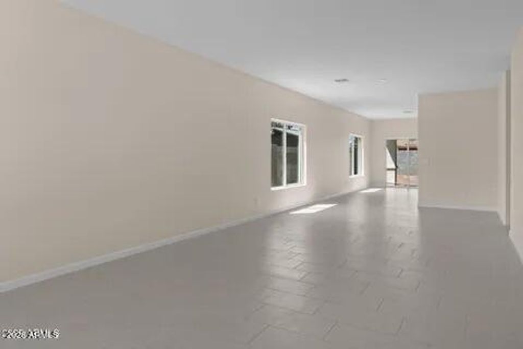 Image 5 of property listing at 414 E Eason Avenue, Buckeye, AZ 85326