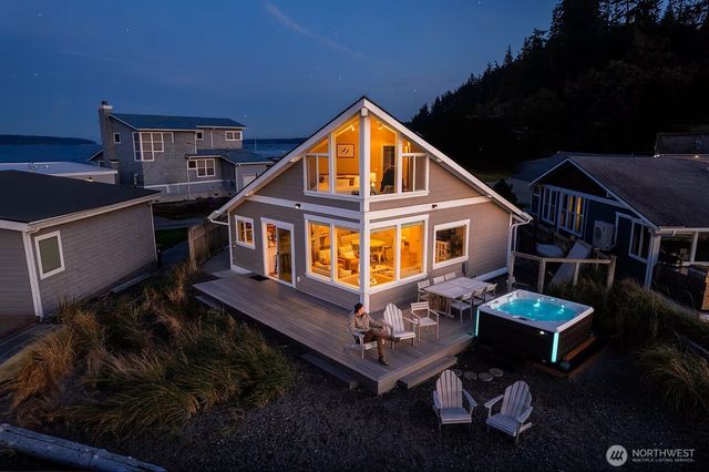 2271 Eastpoint Road, Langley, WA 98260