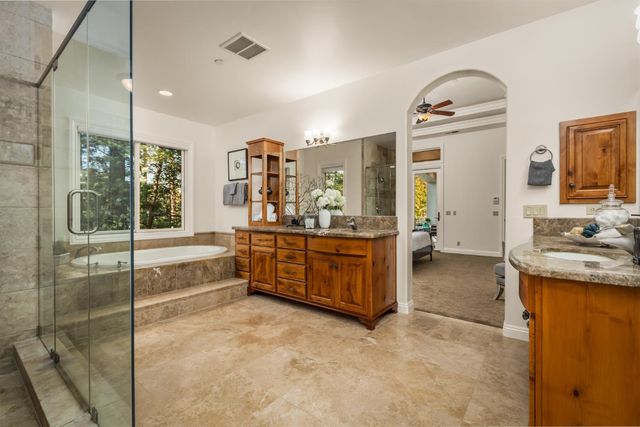 1306 Shady Tree Ln, Meadow Vista, CA 95722