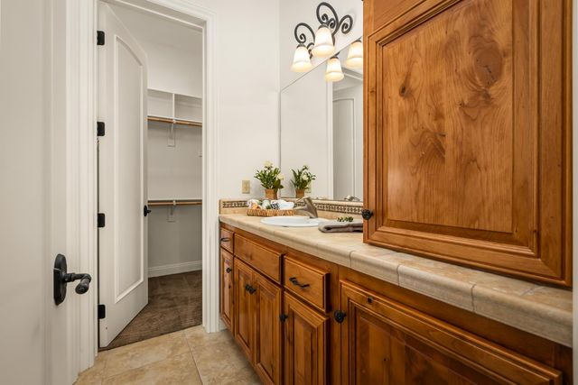 1306 Shady Tree Ln, Meadow Vista, CA 95722