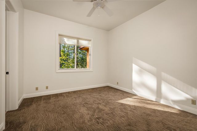 1306 Shady Tree Ln, Meadow Vista, CA 95722
