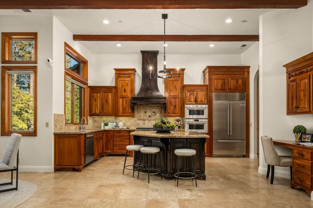 1306 Shady Tree Ln, Meadow Vista, CA 95722