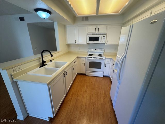 1575 West Warm Springs Road 3213, Henderson, NV 89014