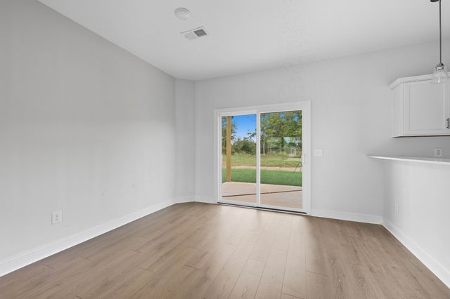520 Ayden Ln, Clarksville, TN 37042