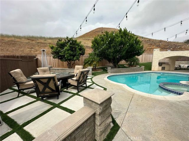 11296 Heathcliff, Riverside, CA 92505