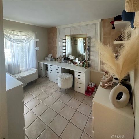 11296 Heathcliff, Riverside, CA 92505