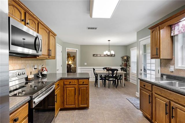 419 Shoals Trail, Dallas, GA 30132