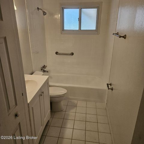 3649 Stanton Blvd, Louisville, KY 40220