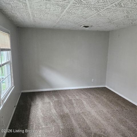 3649 Stanton Blvd, Louisville, KY 40220